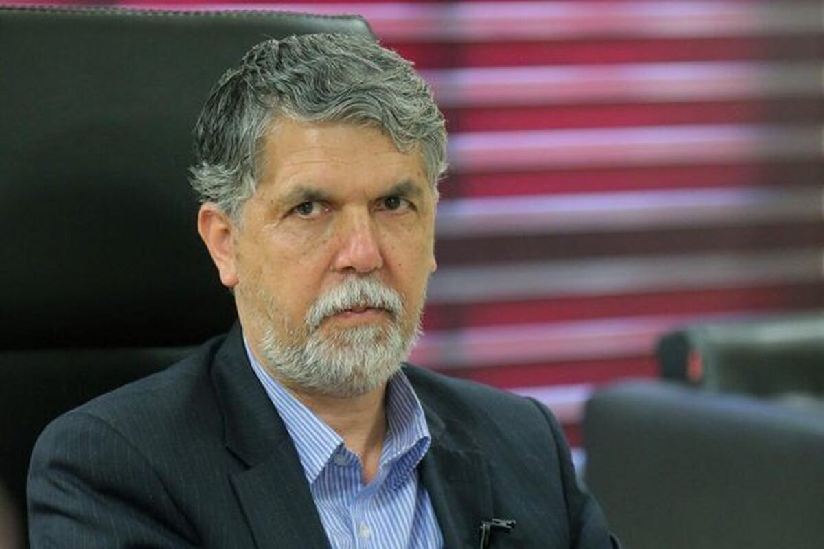 صالحی: من بیش از نیم قرن با شهید آیت الله رئیسی آشنایی دارم / عکس‌های مشترک دوره نوجوانی ما می‌تواند برای اهالی رسانه جالب باشد + فیلم