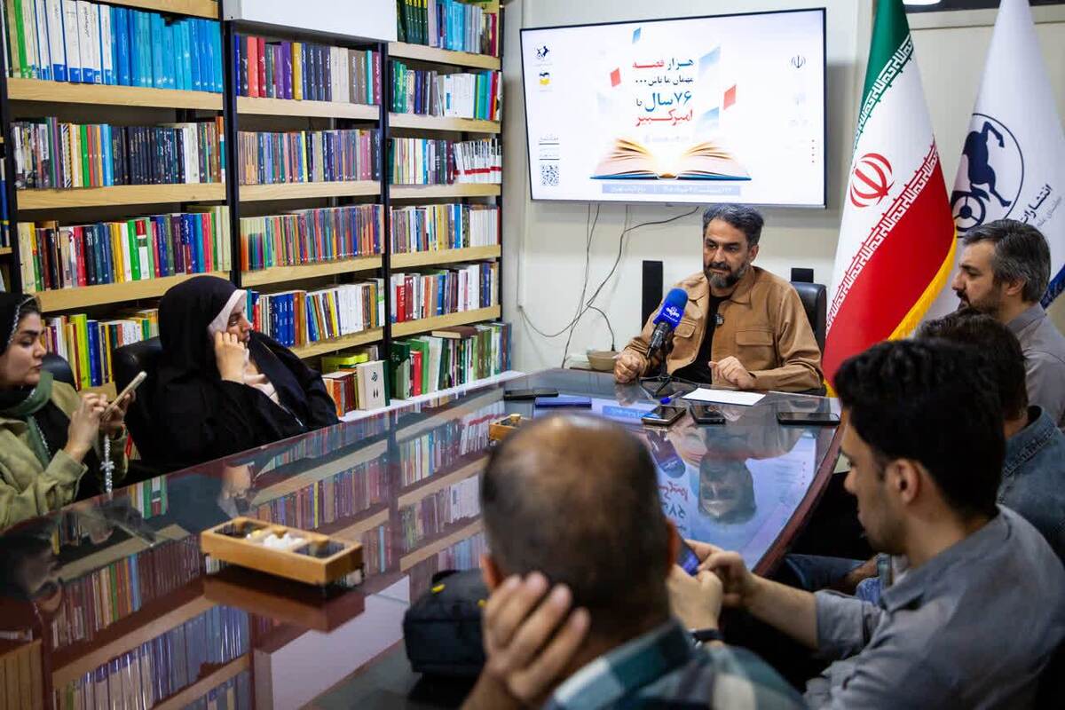 مجدالدین معلمی: فروش کتاب‌های مرتبط با رهبری ۱۰ برابر شده است/ رسانه در تبیین مسائل ملی دچار لکنت است