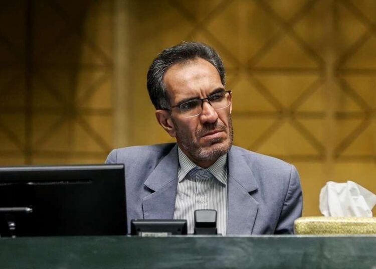 نماینده مجلس: خواص مراقب باشند با اظهاراتشان وحدت ملی تضعیف نشود