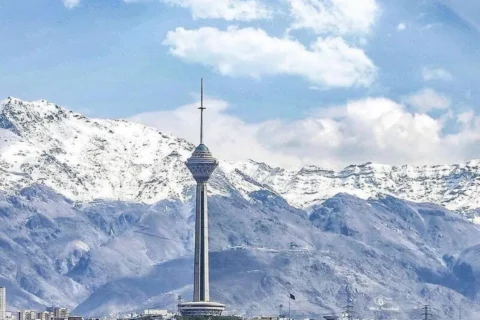 وزش باد شدید و گردوخاک در تهران