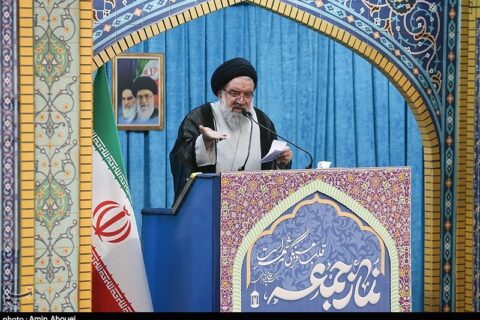 خاتمی: تشییع رهبر شهید، تجلی وفاداری ملت به ولایت است