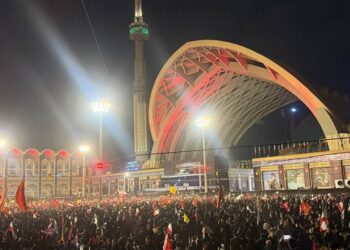 پیام به رهبر انقلاب:خیال‌تان از دهه هشتادی‌ و نودی‌ها راحت باشد